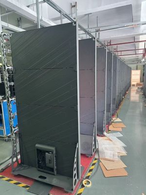 P2.5 Demir Kabine LED Poster Ekran Akıllı LED Ekranı 640*1600 3840hz İç mekan
