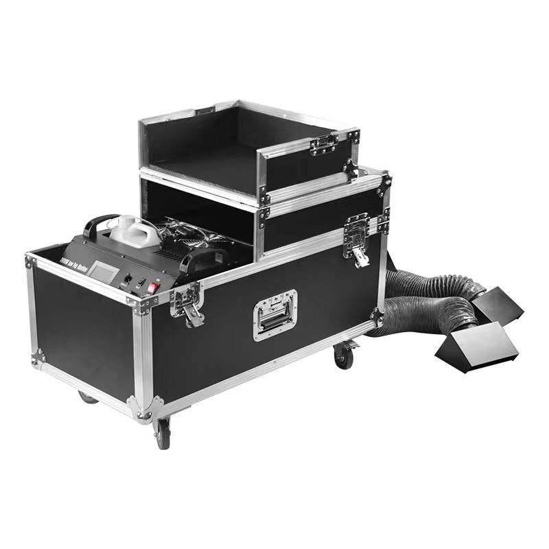 DMX512 Sahne Sis Makinesi Uzaktan Kumanda 3000w 2 Tüp Sis Makinesi Sahnede
